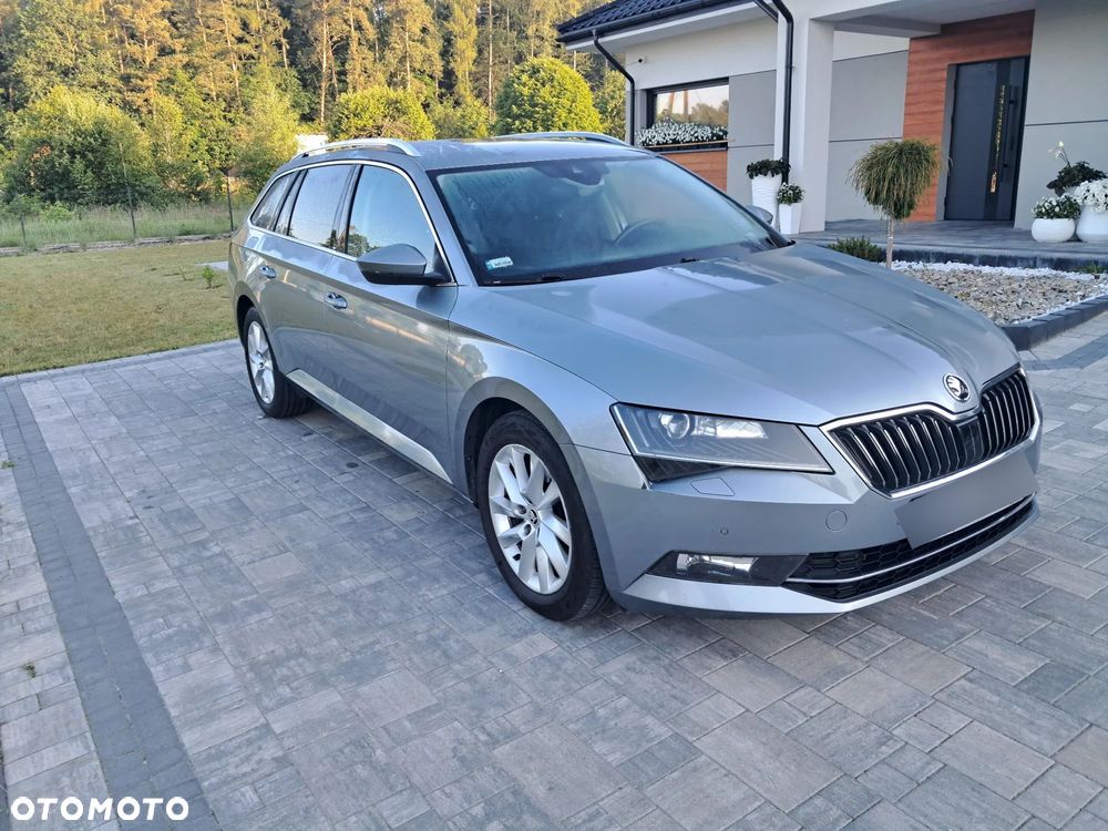Skoda Superb 2.0 TDI SCR 4x4 Style DSG - 2