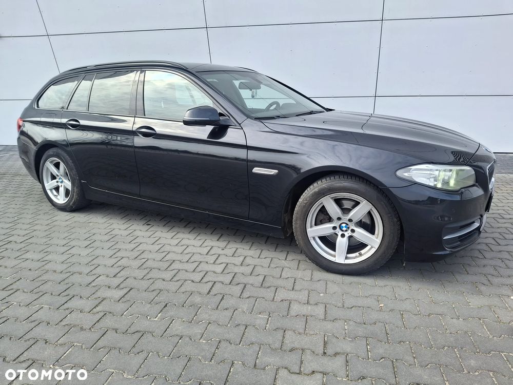 BMW Seria 5 518d Luxury Line - 10