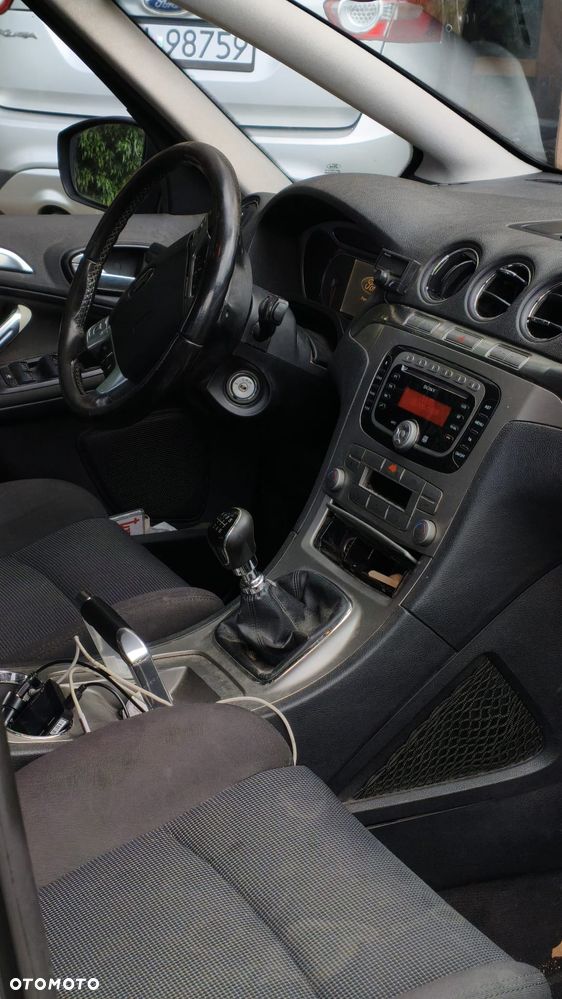 Ford S-Max - 9