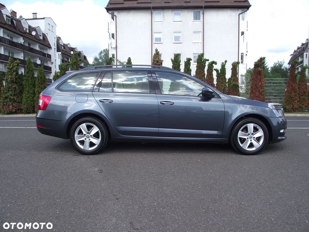 Skoda Octavia 1.5 TSI ACT Ambition - 6