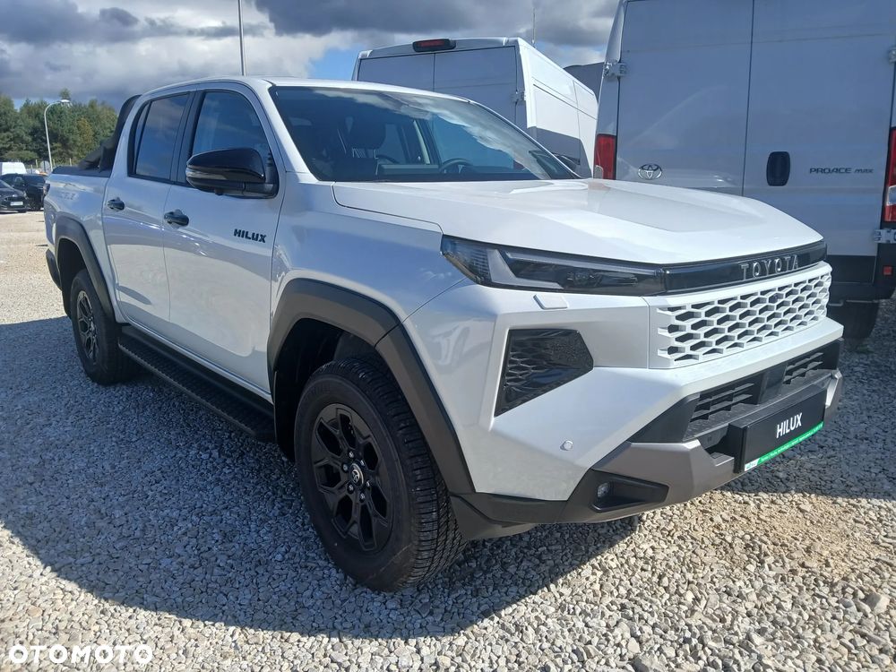 Toyota Hilux 2.8 D-4D mHEV Double Cab Invincible 4x4 - 7