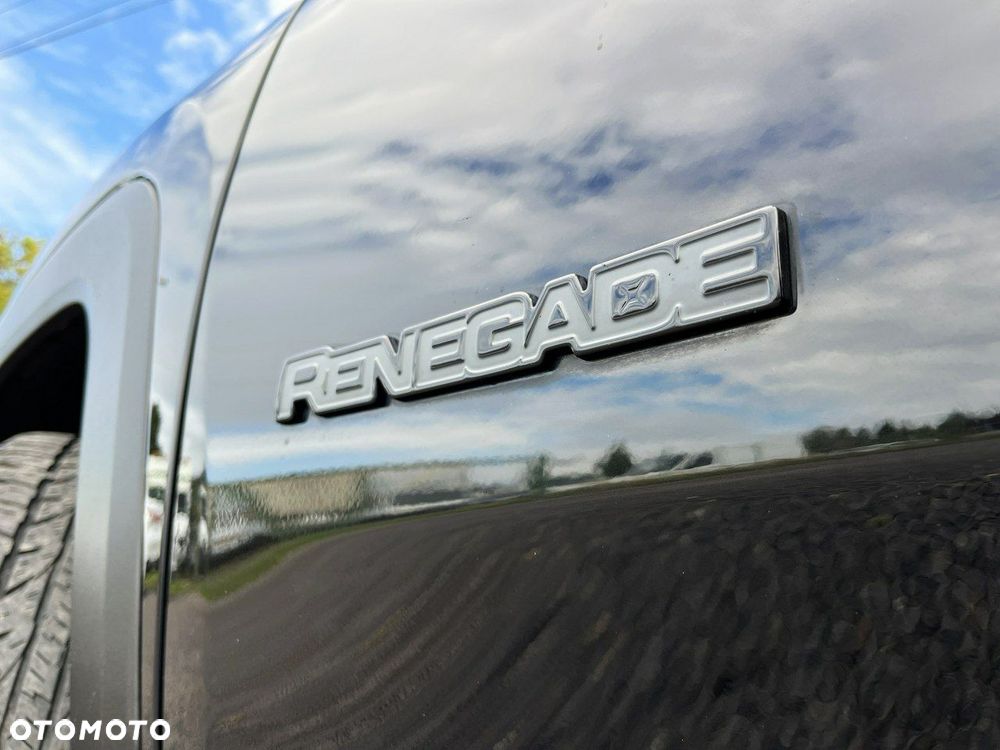 Jeep Renegade 1.6 MultiJet Night Eagle - 31
