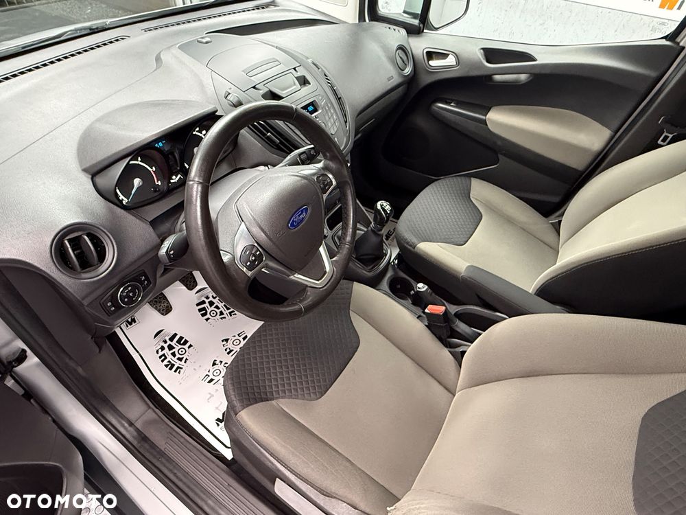 Ford Tourneo Courier - 7