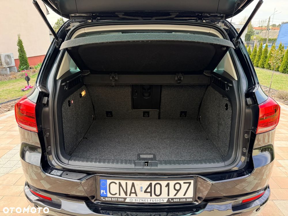 Volkswagen Tiguan 2.0 TDI 4Mot Perfectline R-Style DSG - 38