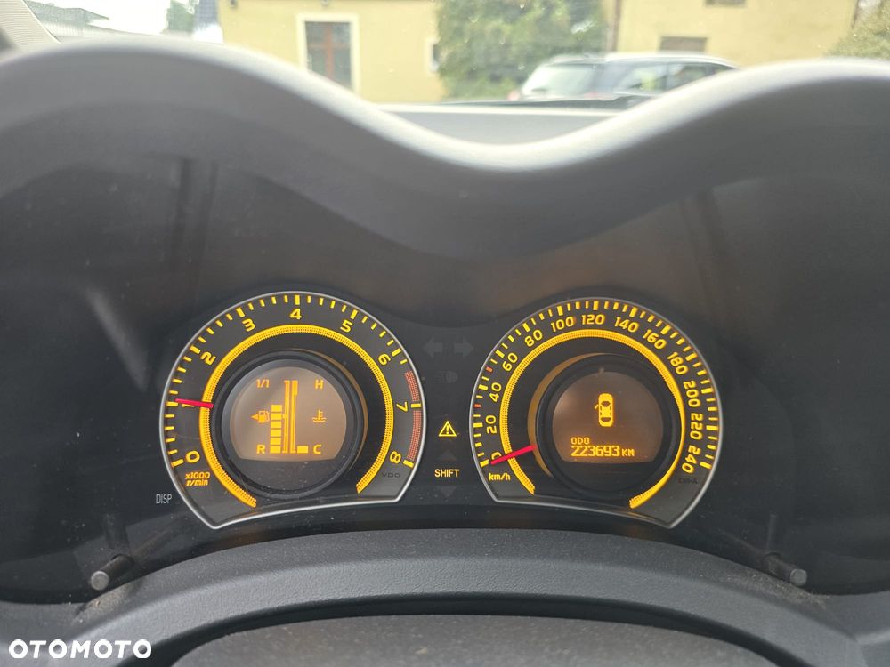 Toyota Auris 1.6 VVT-i Terra - 10