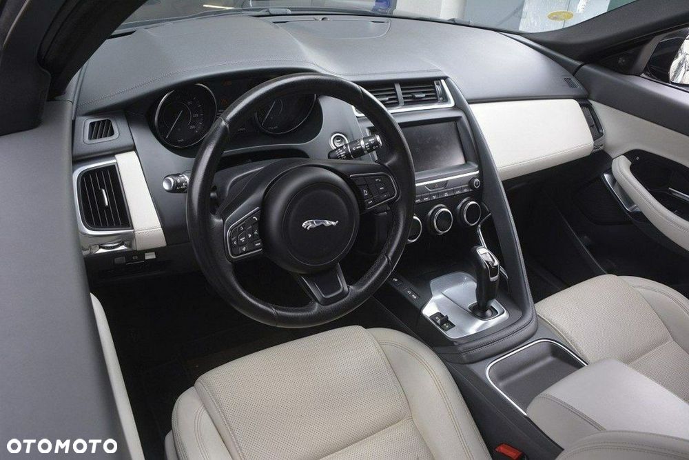 Jaguar E-Pace 2.0 i4D AWD S - 11