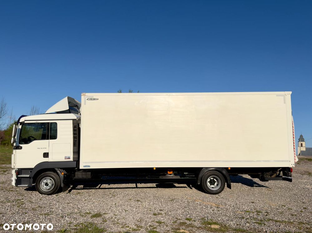 MAN TGL 12.250 / KONTENER / IZOTERMA / WINDA / 2017R / EURO 6 / LIFT  / SPROWADZONY / ZADBANY  / E6 / 17 PALET - 9