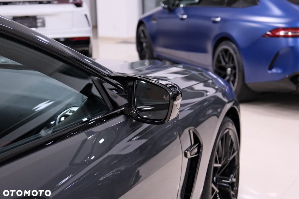 BMW M8 - 18