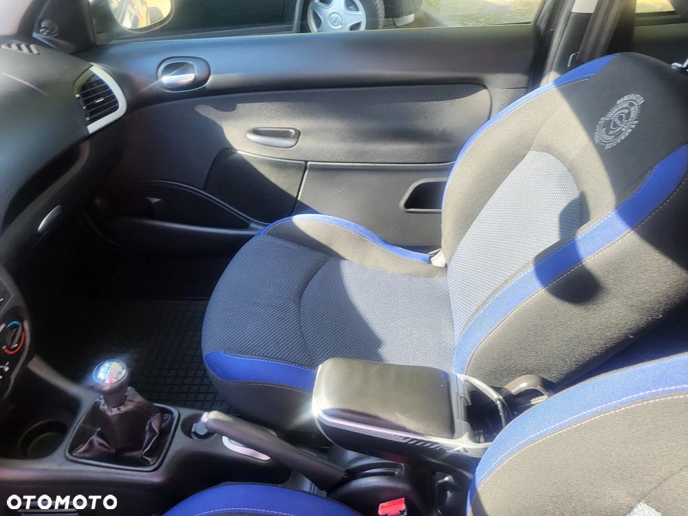 Peugeot 206 60 Filou - 8