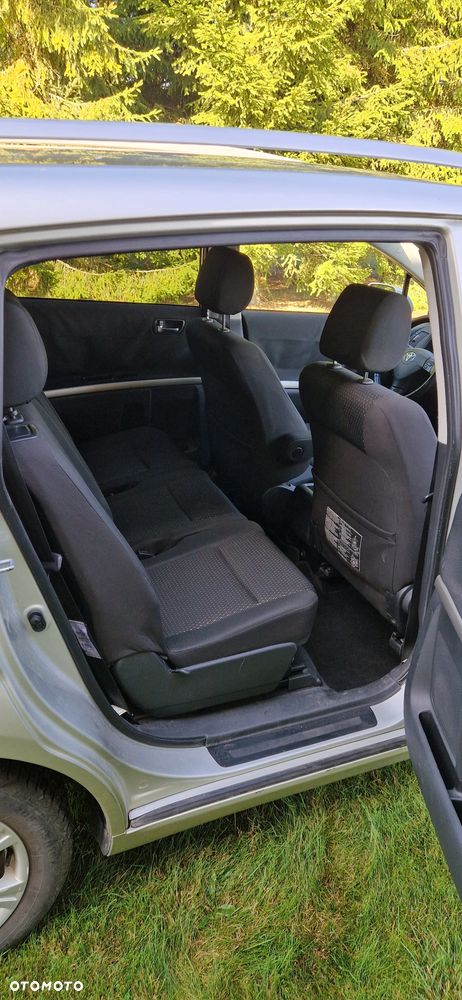 Toyota Corolla Verso 2.2 D-4D Gold + 7os - 11