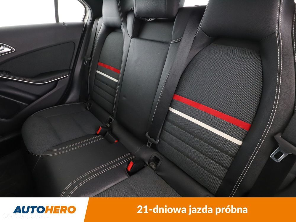 Mercedes-Benz Klasa A 180 Urban - 15