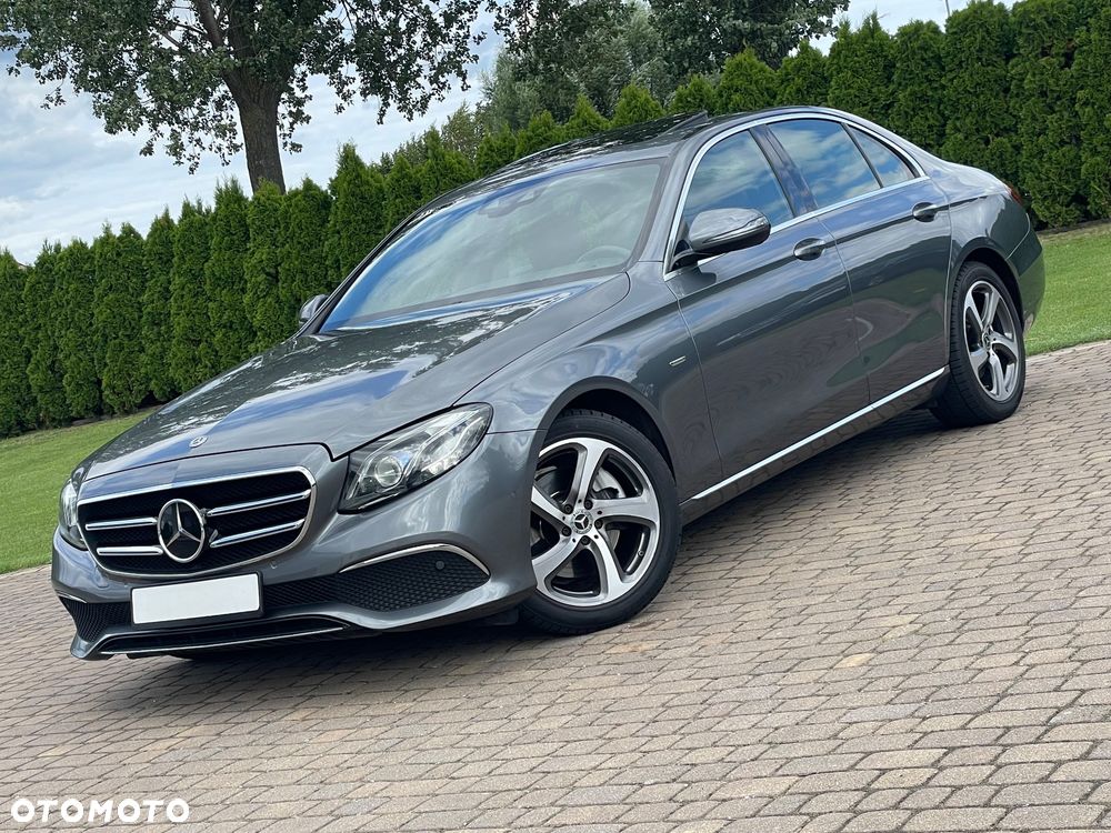 Mercedes-Benz Klasa E 200 4Matic 9G-TRONIC - 1