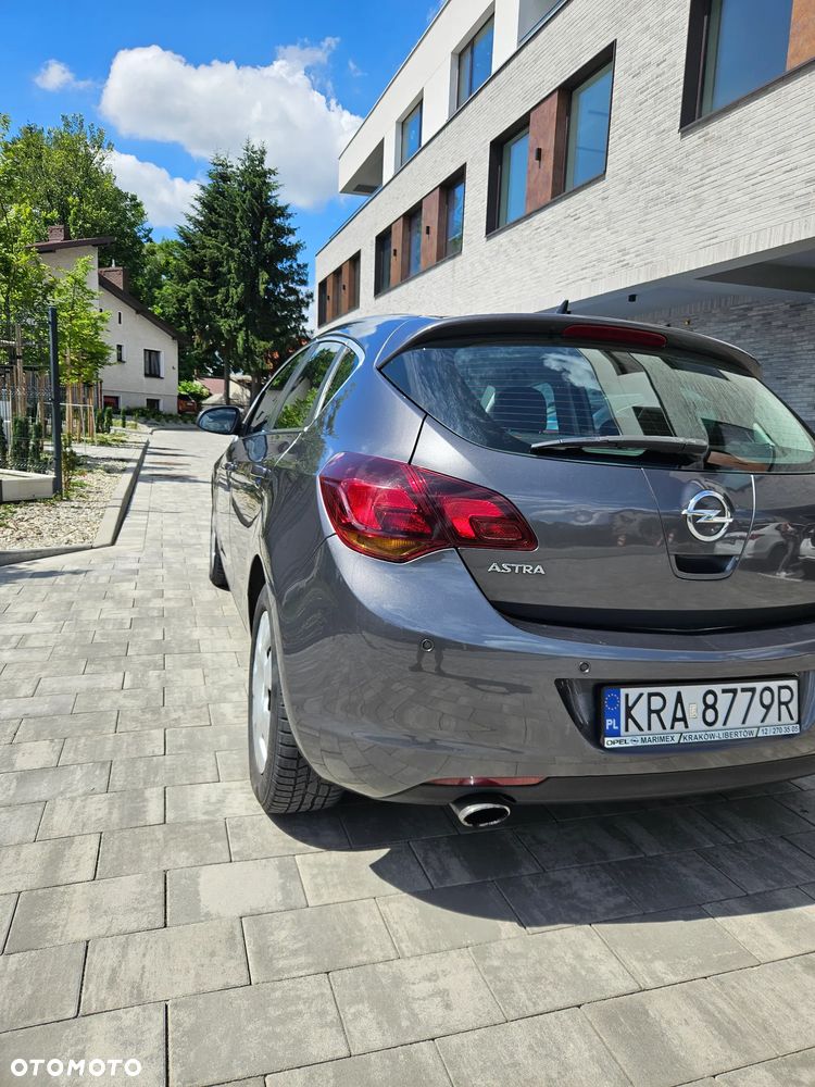 Opel Astra 2.0 CDTI Cosmo - 2