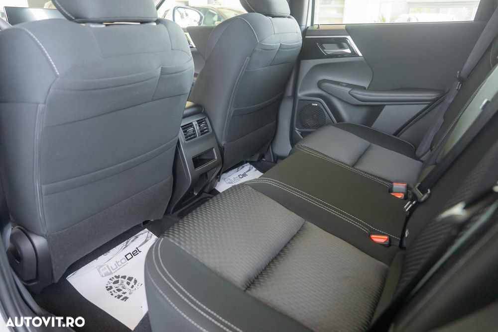 Mitsubishi Outlander - 19
