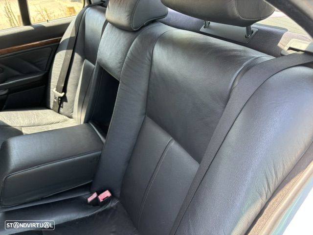 BMW 520 i - 11