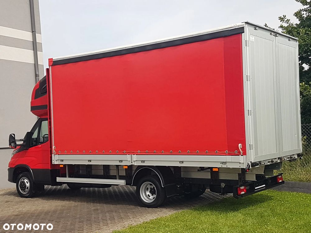 Iveco 50C18 DAILY 12EP PLANDEKA FIRANKA 5,11x2,45x2,35 SPANIE 3500 KG SKRZYNIA ŁADUNKOWA PAKA KLIMATRONIK TEMPOMAT OGRZEWANIE POSTOJOWE - 3