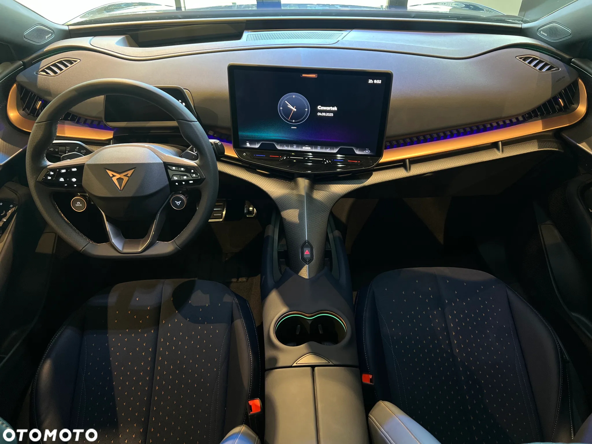 Cupra Tavascan 82kWh 4Drive VZ - 18