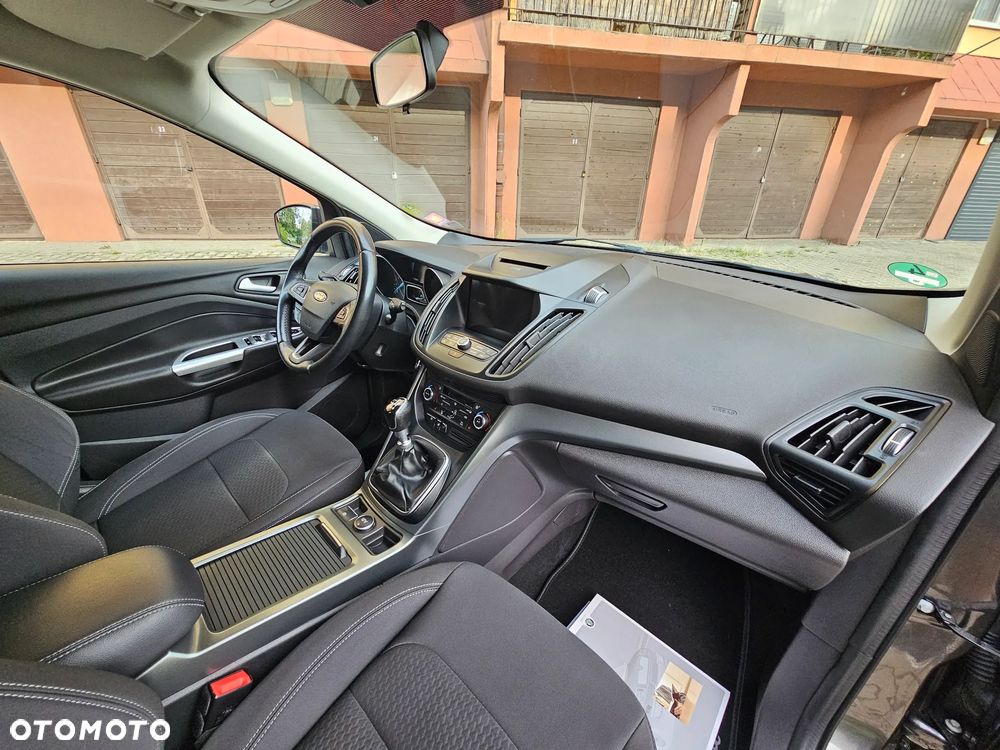 Ford Kuga - 22