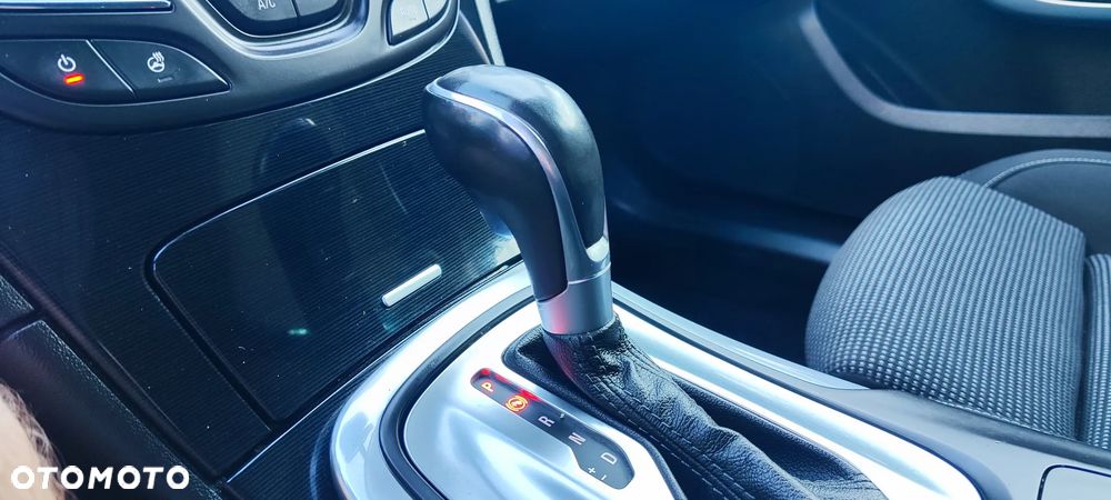 Opel Insignia - 31