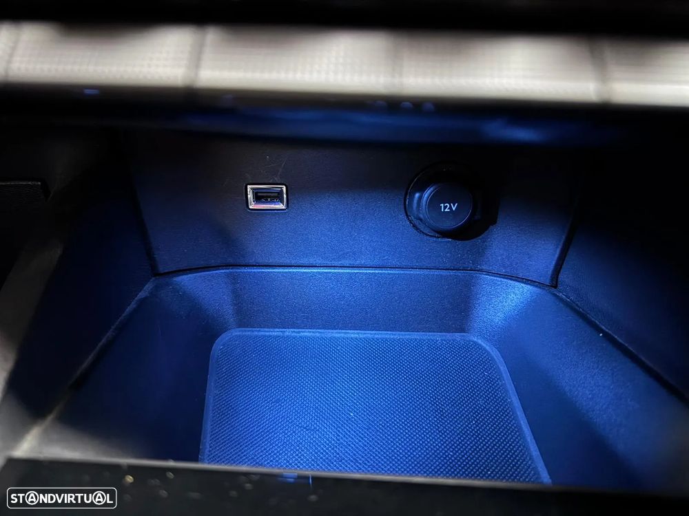 Peugeot 3008 PureTech 130 Stop & Start GPF EAT8 Allure - 34