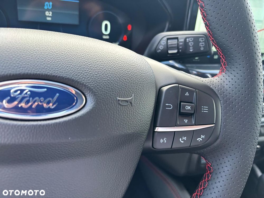 Ford Focus 1.0 EcoBoost mHEV ST-Line X - 24