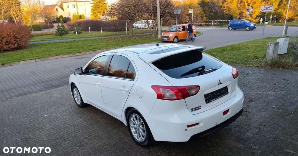 Mitsubishi Lancer - 11