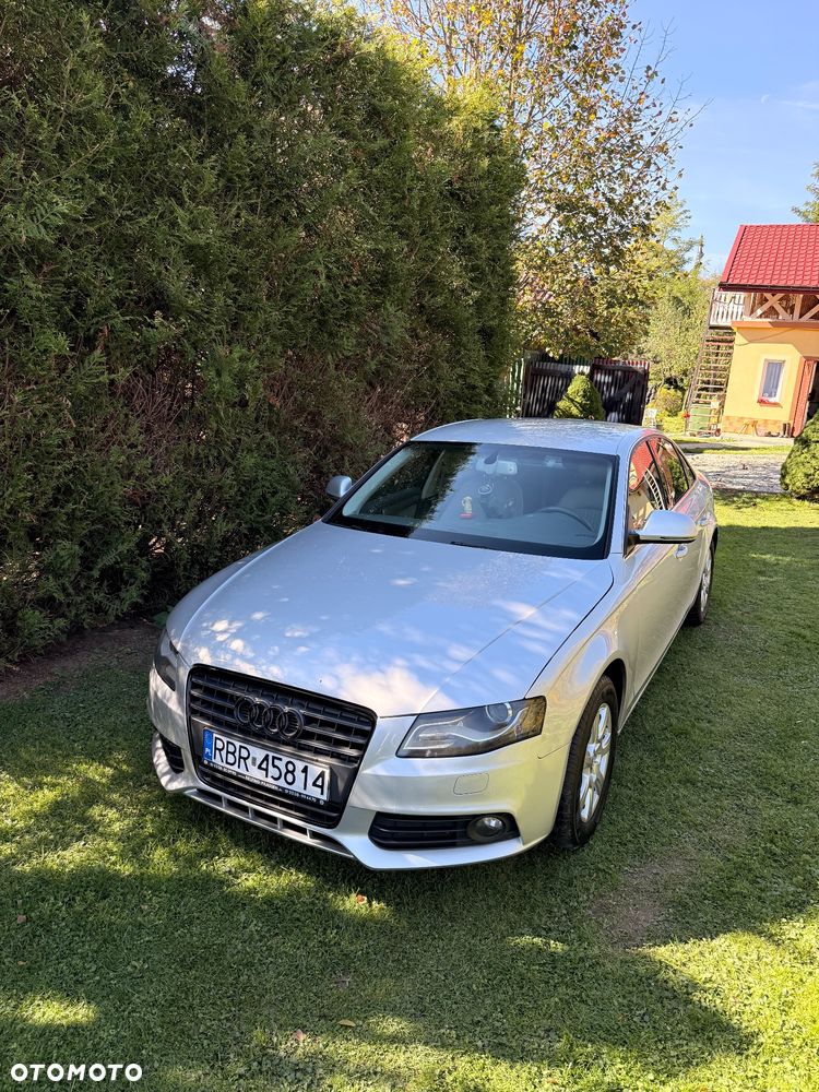 Audi A4 Limousine - 2