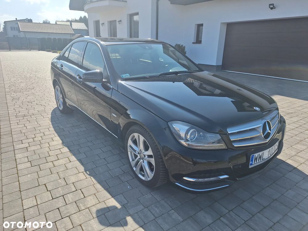 Mercedes-Benz Klasa C 250 CGI BlueEff Avantgarde - 10