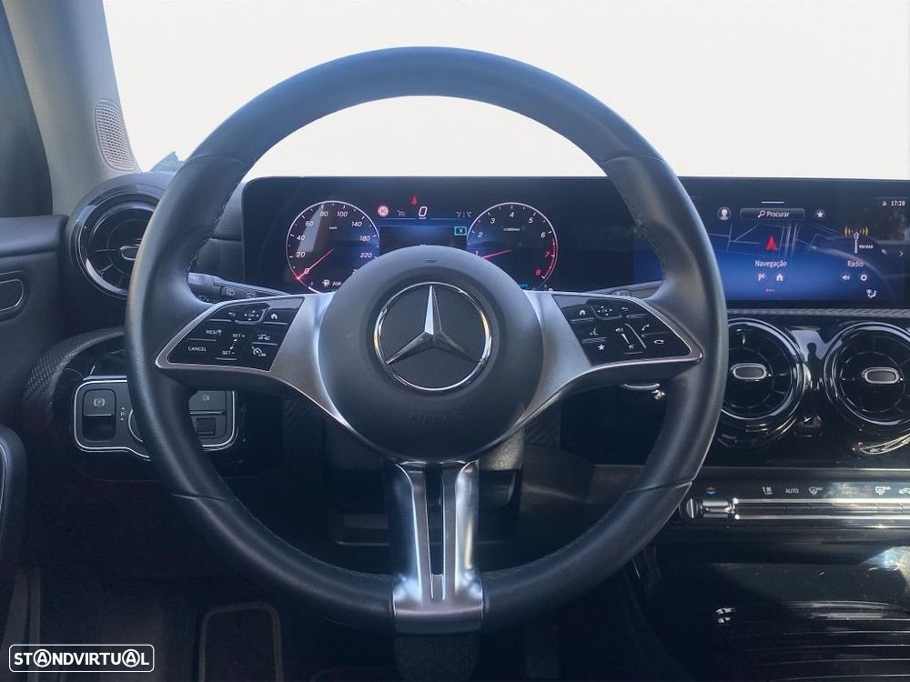 Mercedes-Benz A 200 - 10