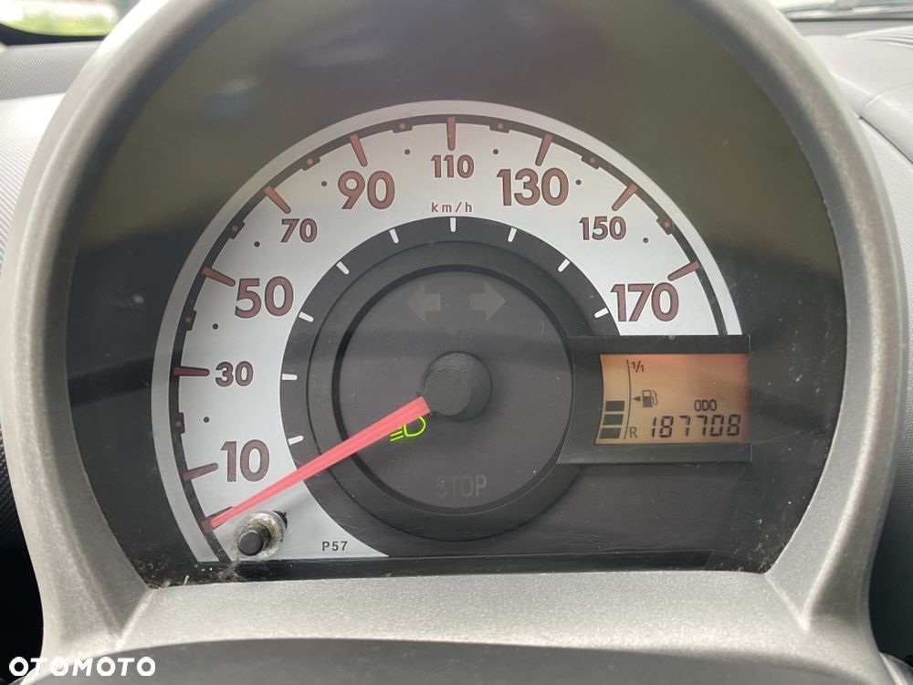 Peugeot 107 - 6