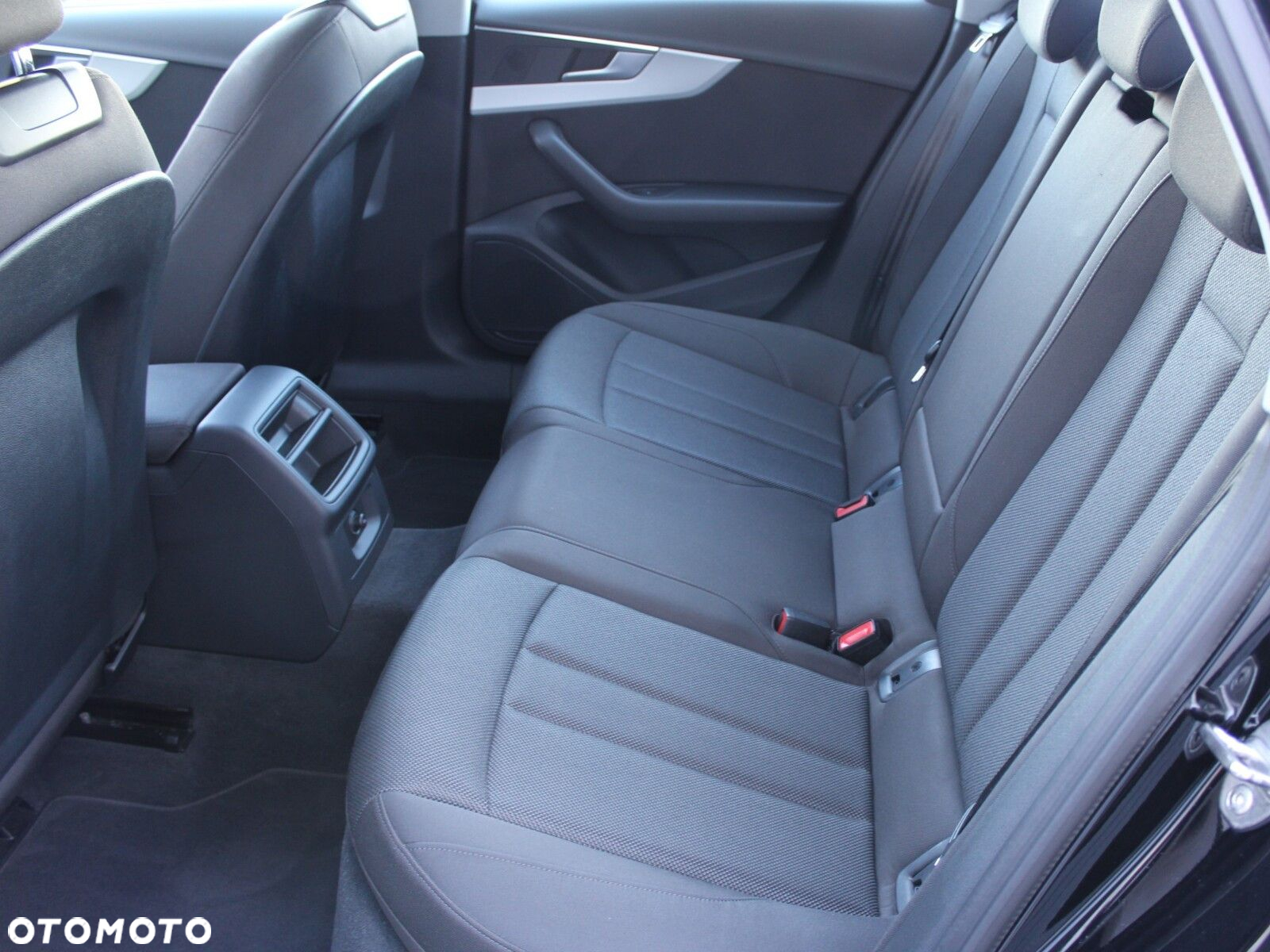 Audi A4 - 12