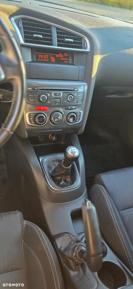 Citroën C4 1.6 HDi Attraction - 23