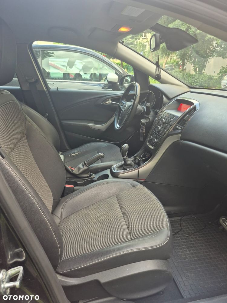 Opel Astra 1.7 CDTI Cosmo - 14