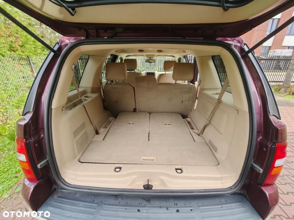 Ford Explorer 4.6 4WD - 36