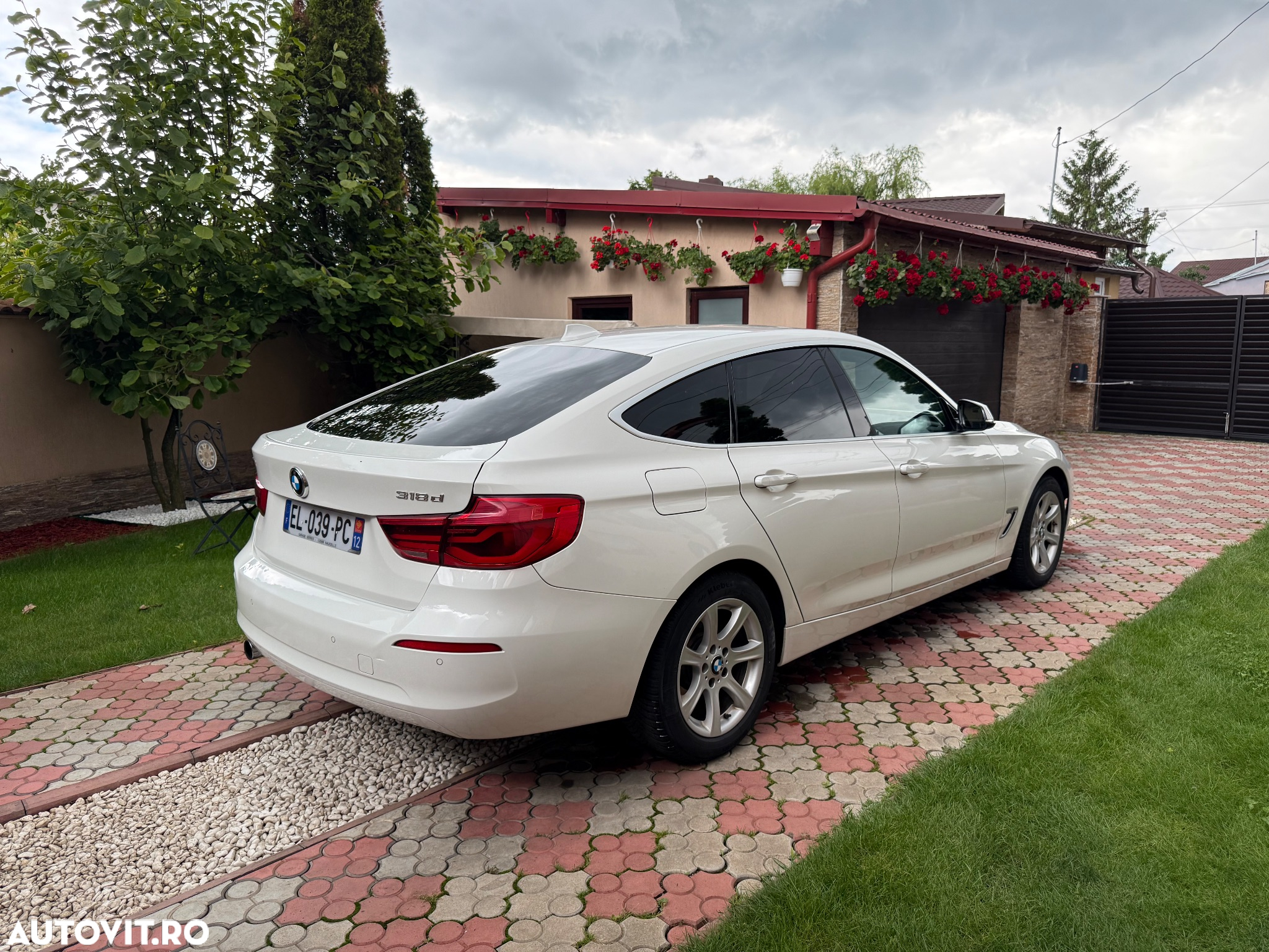 BMW Seria 3 318d Advantage - 10