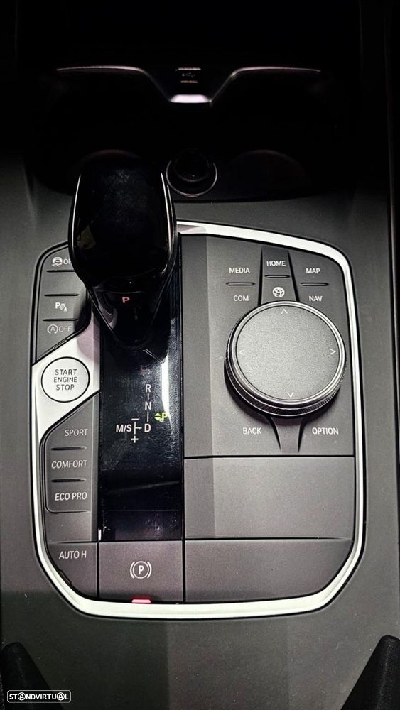 BMW 116 d Pack Desportivo M Auto - 26