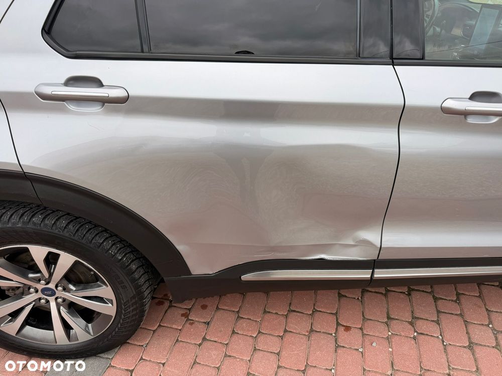 Ford Explorer EcoBoost Plug-in Hybrid PLATINUM - 14