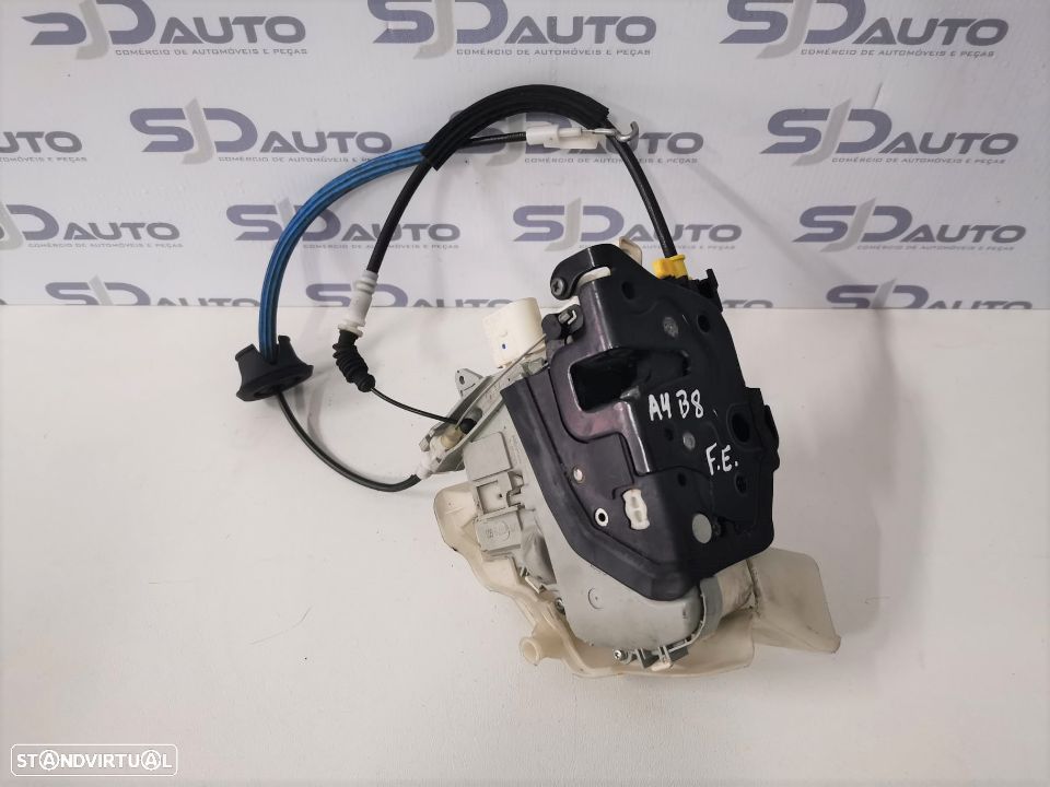 Fecho porta Frente Esquerda - Audi A4 B8 - 1