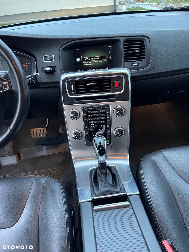 Volvo S60 CC D4 Drive-E Momentum - 10