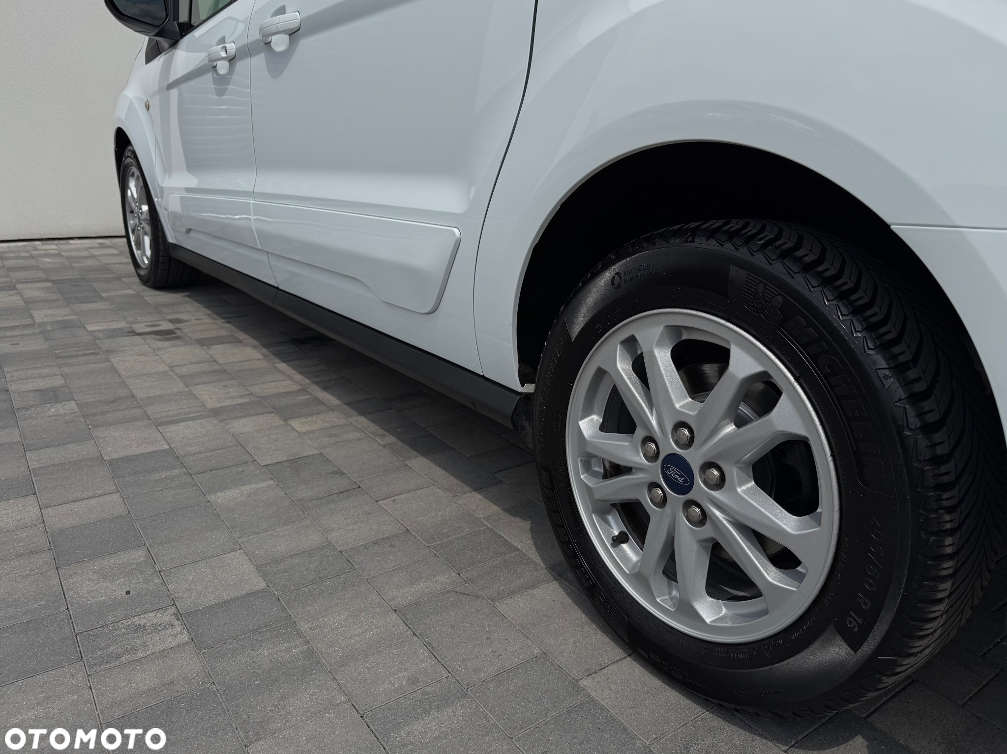 Ford Transit Connect 240 L2 Autm Trend - 34