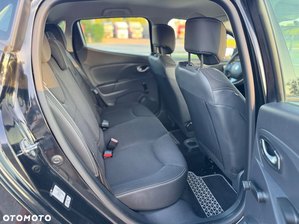 Renault Clio - 25