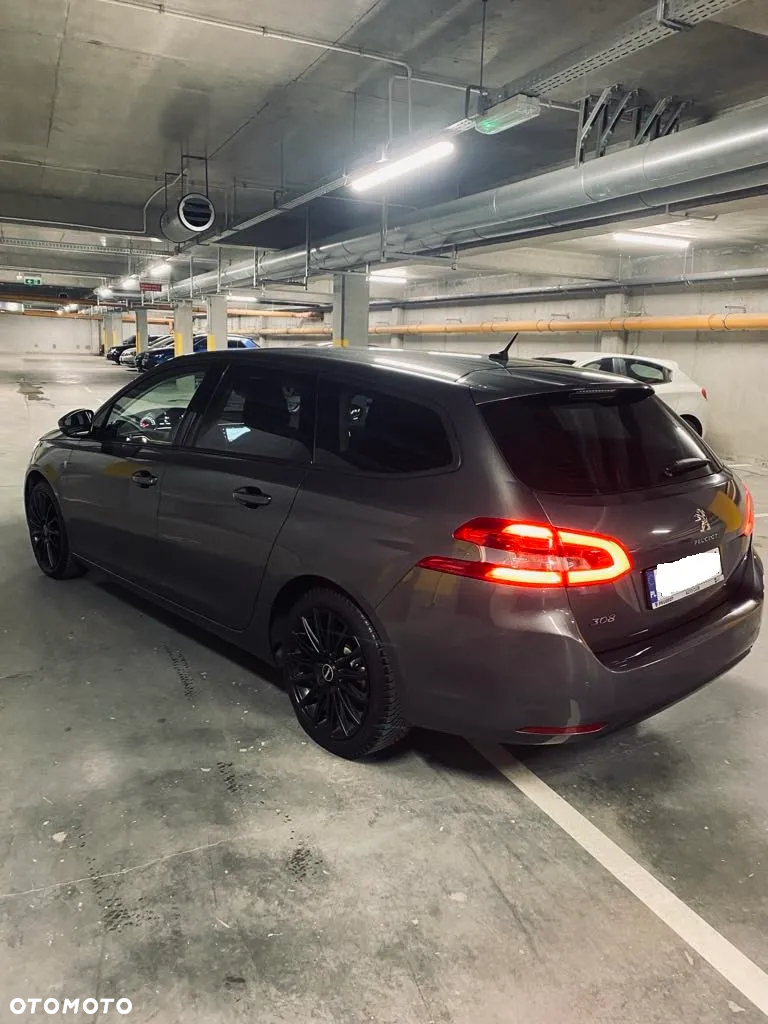 Peugeot 308 SW BlueHDi 130 EAT8 Stop & Start Active - 4