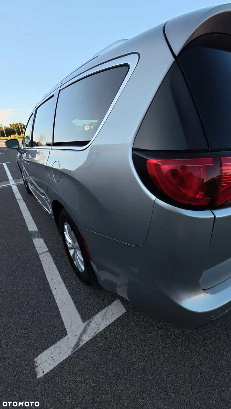 Chrysler Pacifica - 5