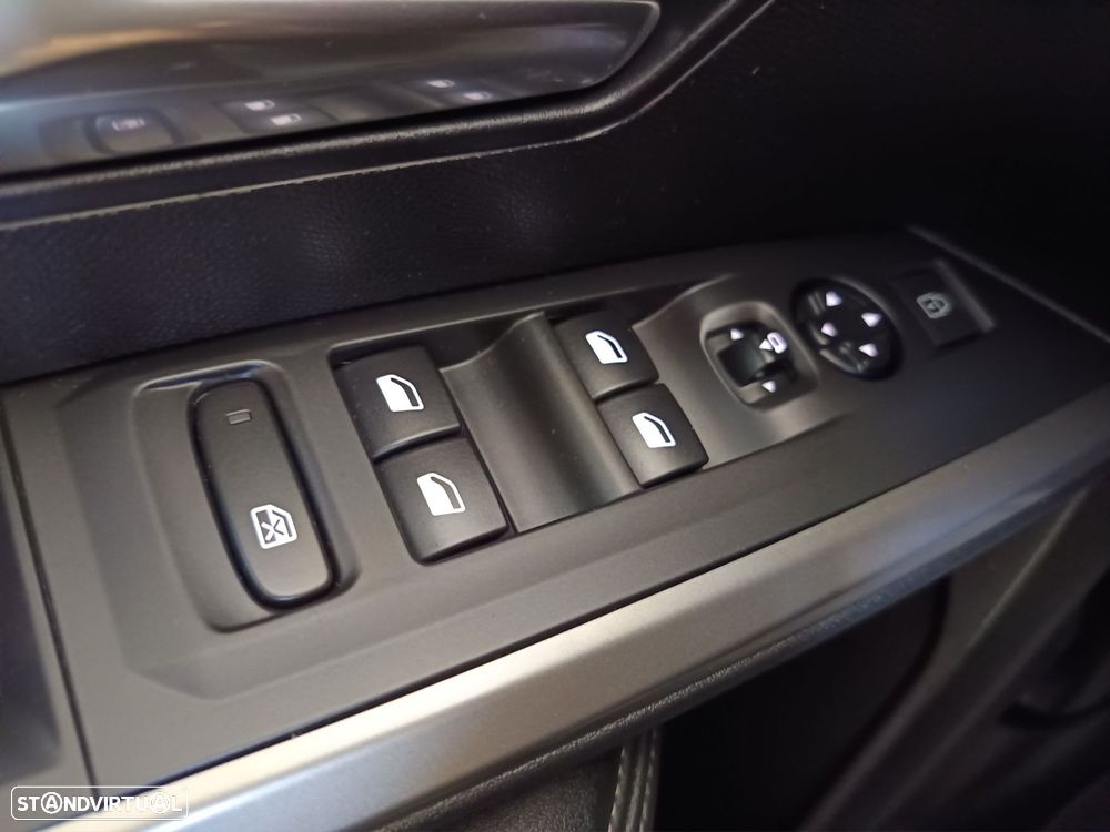Peugeot 3008 1.2 Hybrid Allure Pack e-DCS6 - 22