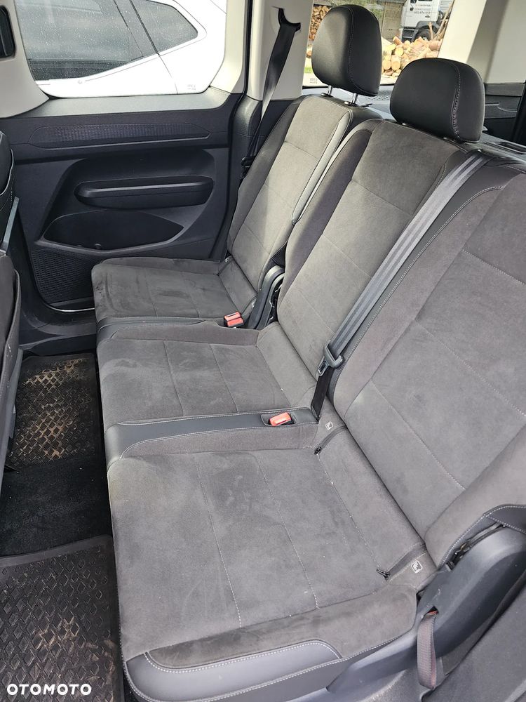 Volkswagen Caddy 2.0 TDI Dark Label DSG - 9