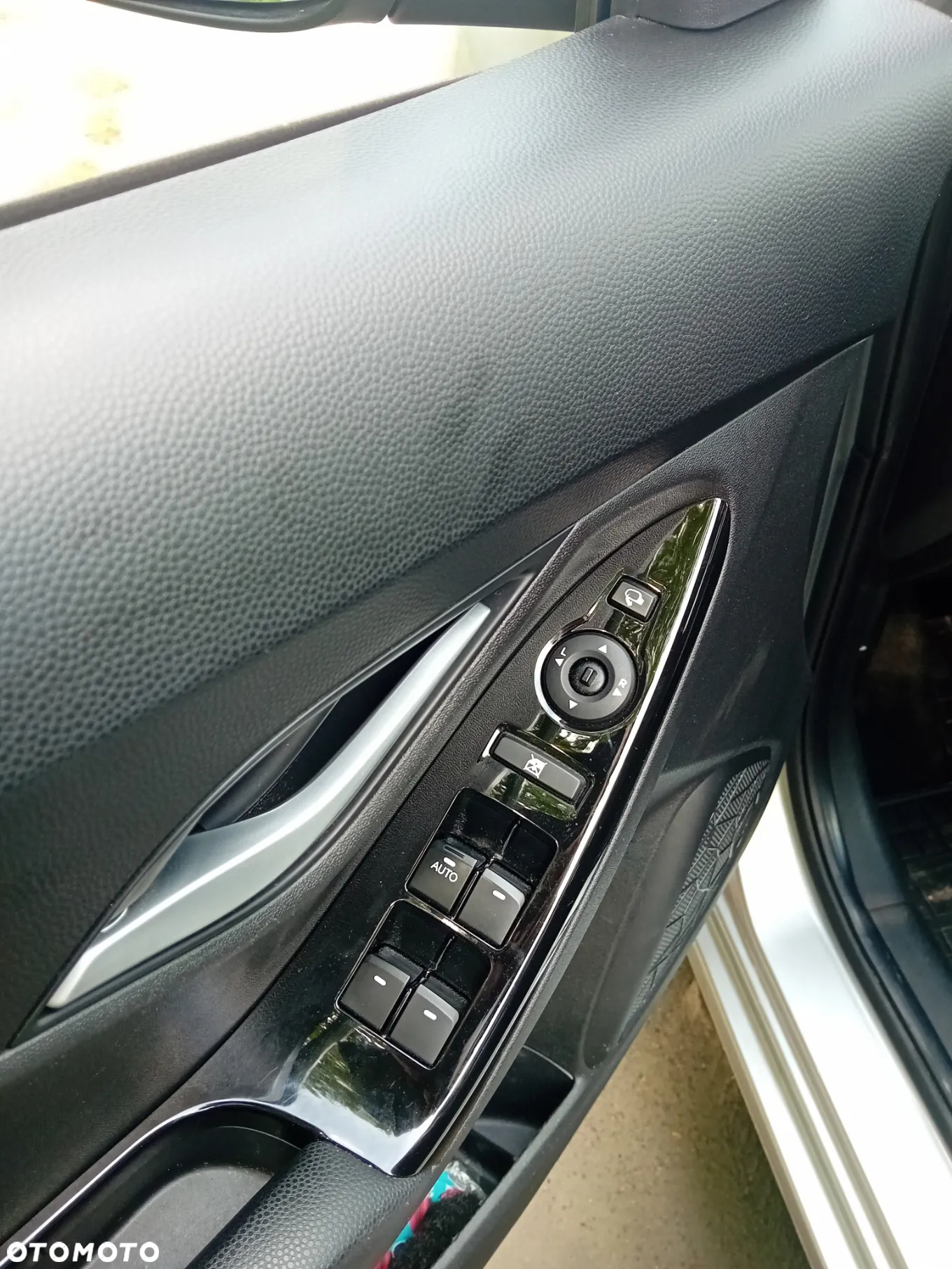 Hyundai ix20 1.6 Automatik Fifa World Cup Edition - 11