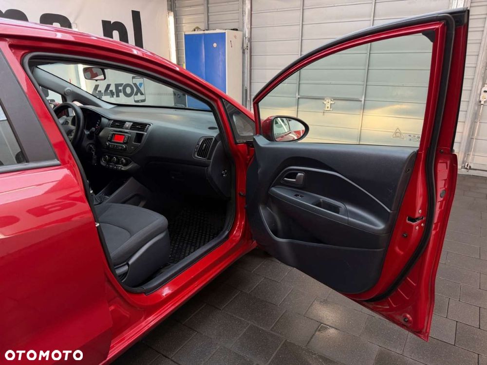Kia Rio 1.2 Dream-Team Edition - 36