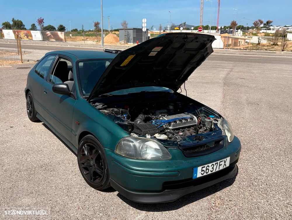 Honda Civic 1.5i LS - 3