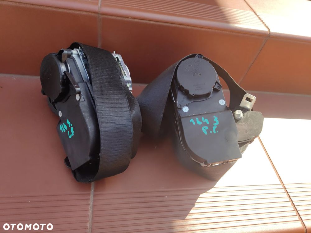 MERCEDES W164 ML W251 PAS PRZEDNI PRZÓD LEWY PRAWY A2518602685 A2518601985