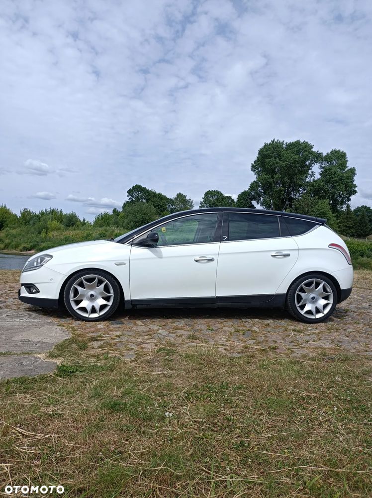 Lancia Delta 1.4 T-Jet 16v Oro - 1